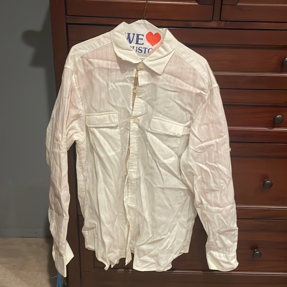 EUC 40% linen 60% cotton Tommy Bahama shirt.